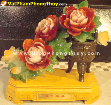 Hoa mẫu đơn và bình tài lộc - vatphamphongthuy.com