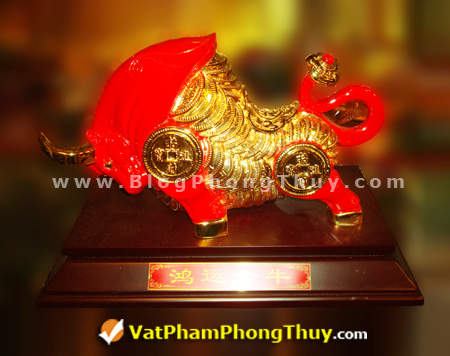 Trâu tài lộc vàng son lớn nhất