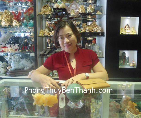 Chị Thu Hương - khách hàng mua Quả cầu ngọc đông linh QC202-2674