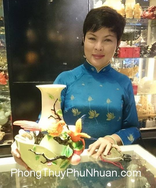 Cô Nguyệt– khách hàng mua Bình chim hỷ tước A173