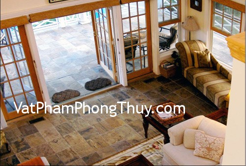 Tác hại của cấu trúc "cửa đối cửa" và cách hóa giải