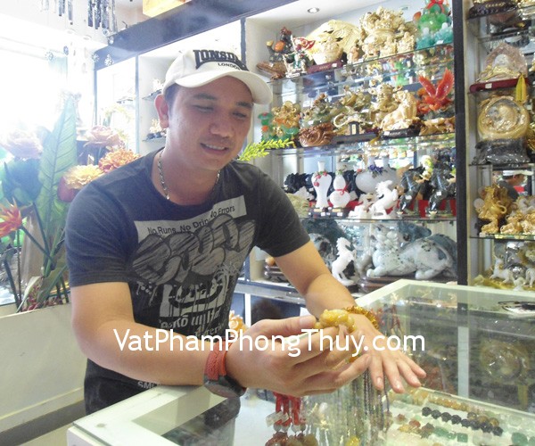 Anh Hùng - khách hàng mua cú mèo mắt mèo S5018-2 và tỳ hưu đá mắt mèo S931