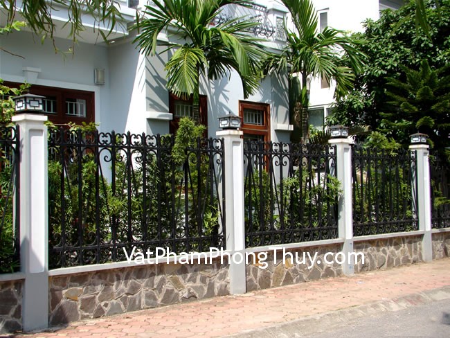 Xây tường rào nhà ở cần chú ý đến phong thủy