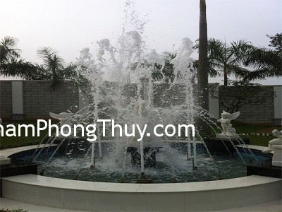 Sử dụng đài phun nước trong nhà để kích thích dòng năng lượng