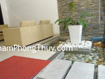Bài trí nước tăng vận may về của cải, thu hút tiền bạc vào nhà