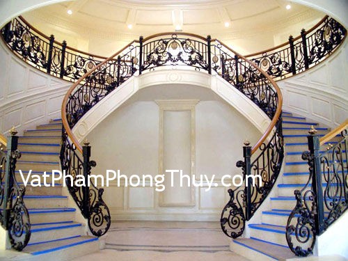 Mua nhà giá cao phong thủy vẫn xấu