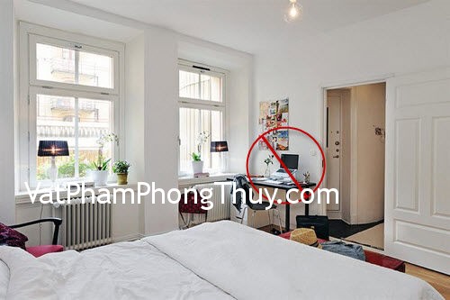 Cách bố trí máy tính hợp phong thủy trong nhà ở