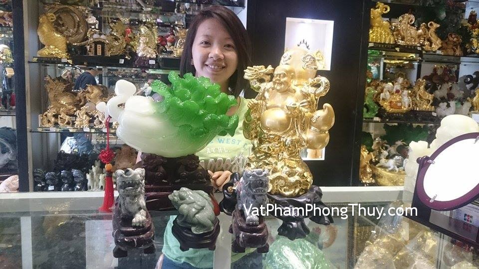Chị Tuyền - khách hàng mua tỳ hưu ngọc Phỉ Thúy, Di Lạc ban tài phước Y102, Bắp cải H185G và Cóc ngọc Đông Linh TT-DL-5277