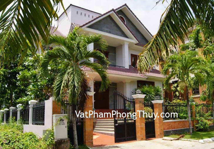 Cửa chính thu nạp khí vượng vào nhà