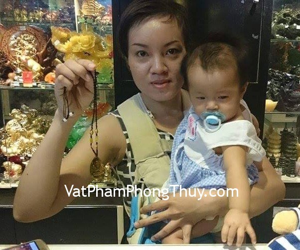 Chị Thảo - Khách hàng mua Phật bản mệnh mắt mèo S1134-1