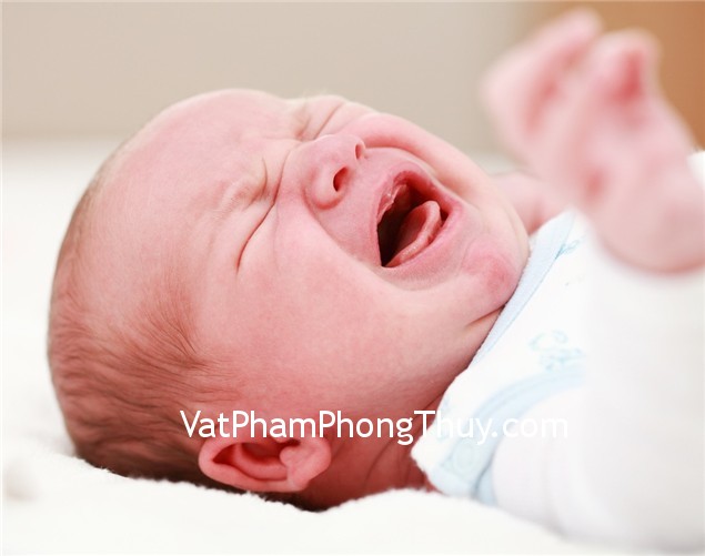 Chú ý phong thủy khi bé nhà bạn hay khóc đêm