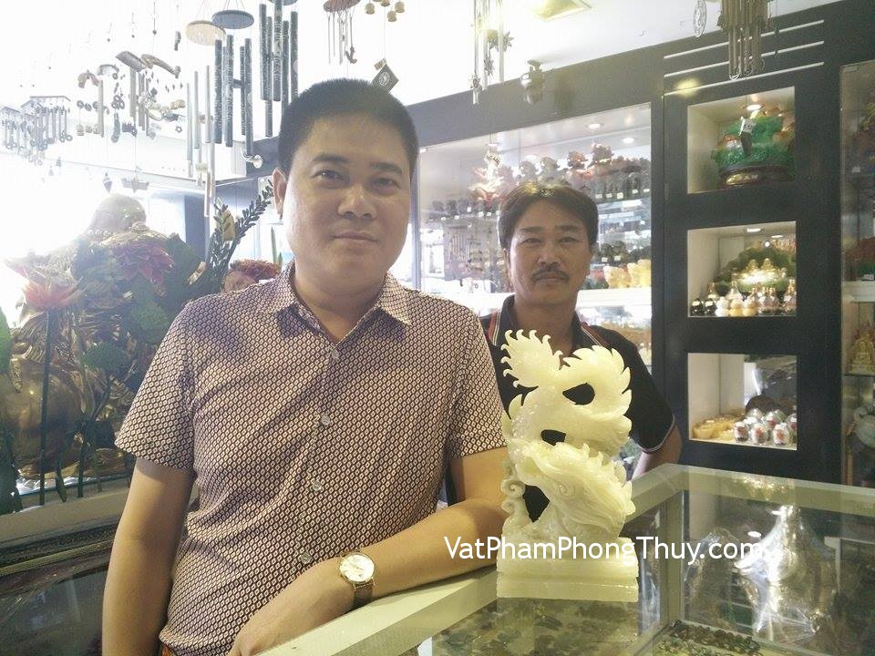 Anh Tùng - khách hàng mua rồng đá Cẩm Thạch N074