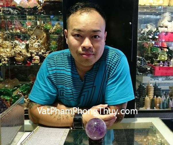 Anh Đào - Khách hàng mua quả cầu thạch anh tím QC203