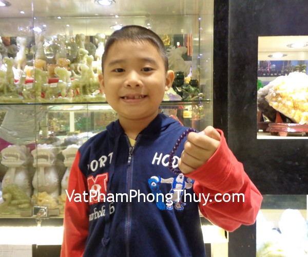 Mẹ con chị Trúc - khách hàng mua Chuỗi thạch anh tím S5157-S4-1614