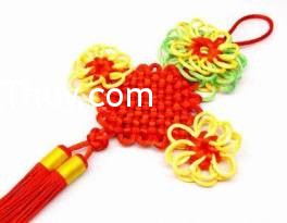 Treo dây kết cát tường để cầu may