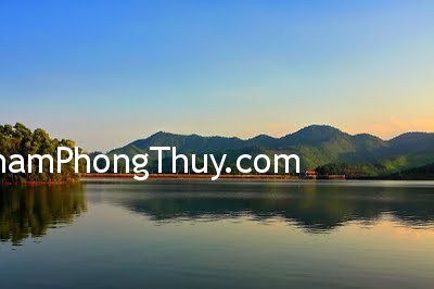 Minh Đường tụ nước đem Phúc vào nhà