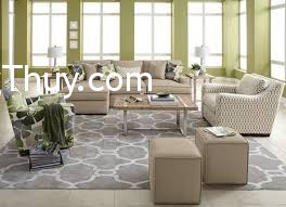 Sofa đặt dưới xà ngang dễ gây cảm giác bức bối khó chịu