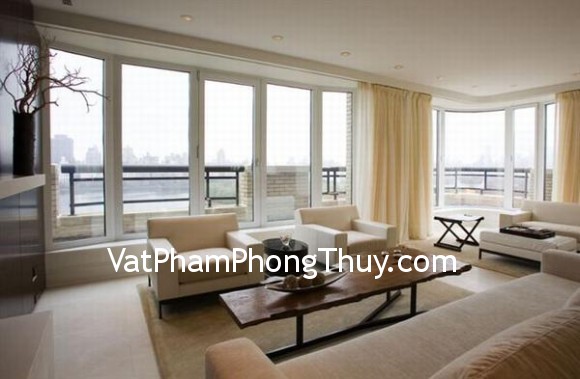 Nhà bề ngang rộng hơn bề sâu phải bố trí làm sao ?