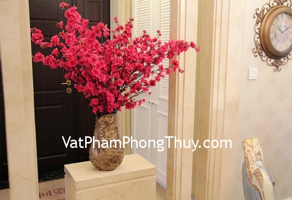 Vị trí đặt bình hoa thu hút tài lộc mạnh nhất