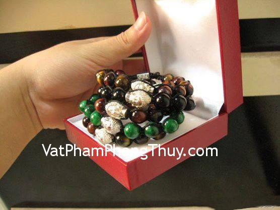 Vật Phẩm Phong Thủy đeo tay có thể xua đuổi tà khí