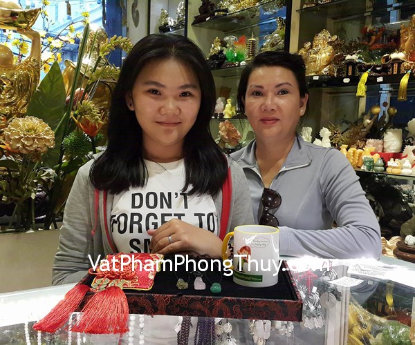 Chị Trúc Phương - khách hàng mua mặt tỳ hưu thạch anh hồng S767, thạch anh vàng S764 và mặt hồ ly dáng đẹp S6345