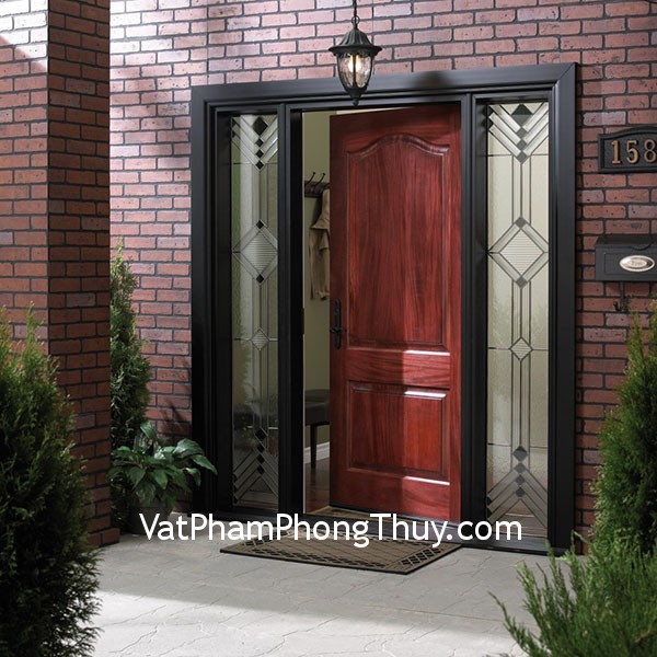 Cách khắc phục khi nhà có cửa chính không hợp phong thủy