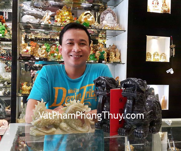 Anh Đạt - khách hàng mua 1 cặp tỳ hưu bắc kinh đen khủng BKD-L và tượng rồng cẩm thạch nằm lớn N076