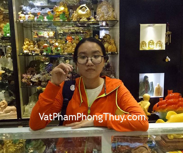 Chị Ngân - khách hàng mua mặt đeo hồ ly thạch anh trắng S6496