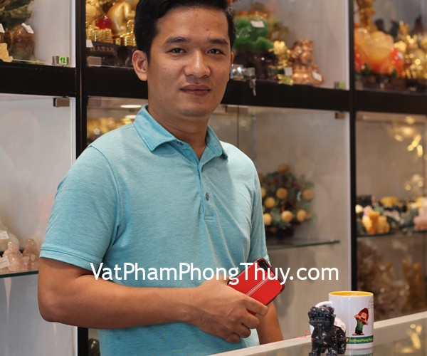 Anh Vũ - khách hàng mua tỳ hưu bắc kinh đen BKD-S và thiềm thừ lam ngọc GM025
