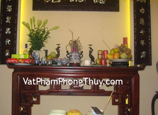 Bàn thờ gia tiên tuyệt đối cấm bày những đồ vật này kẻo mang họa
