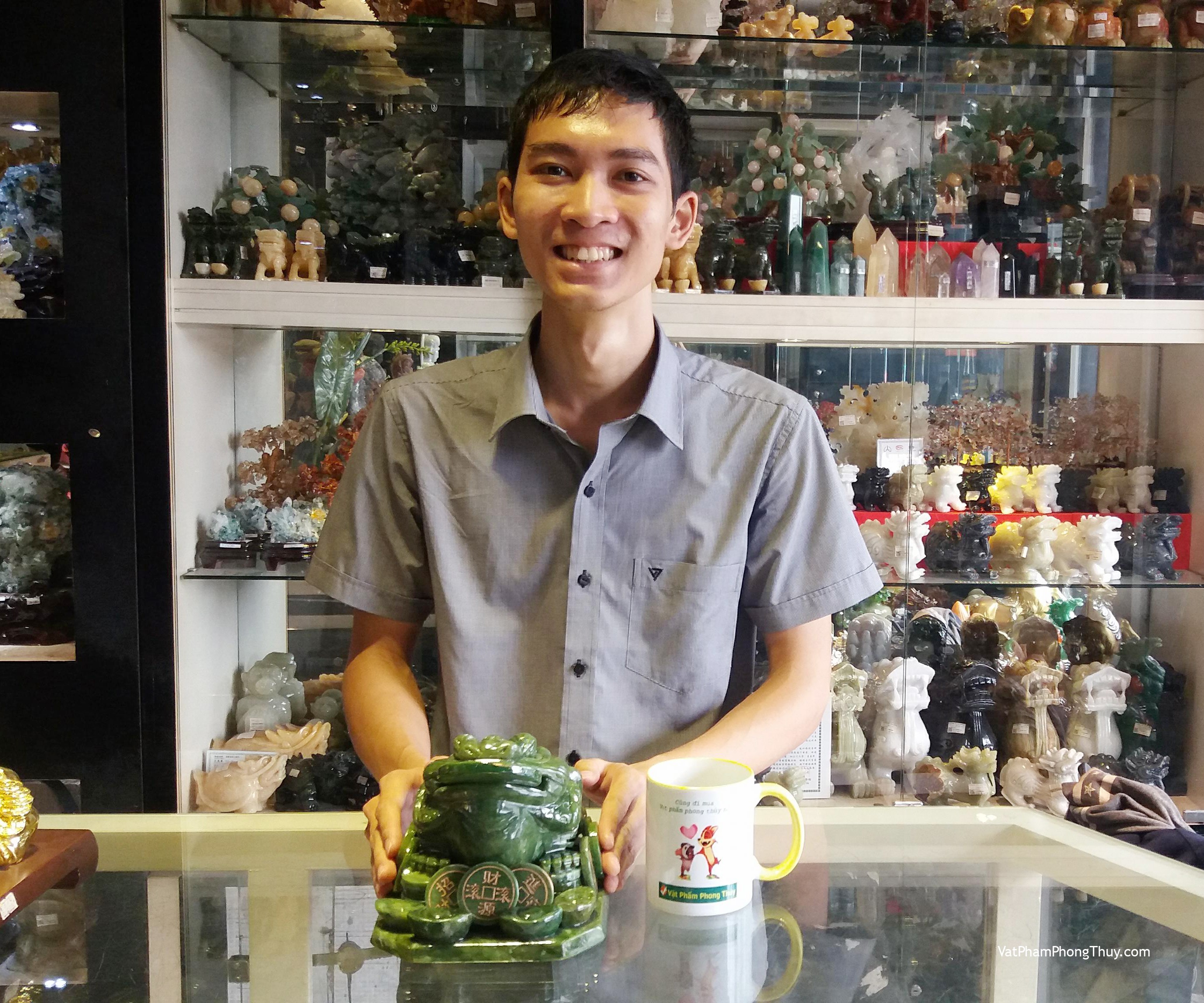 Anh Hạnh - khách hàng mua Thiềm thừ lam ngọc chiêu tài GM027