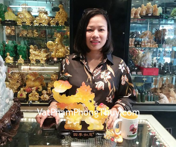 Chị Linh - Khách hàng mua Gậy như ý cam linh chi có cóc C180A