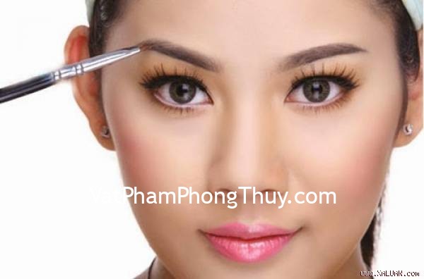 Tướng lông mày thanh tú tiết lộ điều gì?