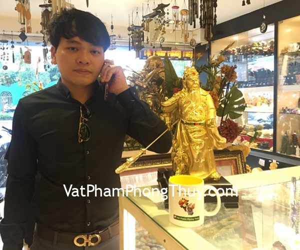 Anh Kiệt - khách hàng mua tượng Quan Thánh đế vương F193