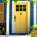 4-1416218486-front-door-ideas-yellow-front-door-1416295965573 (1)